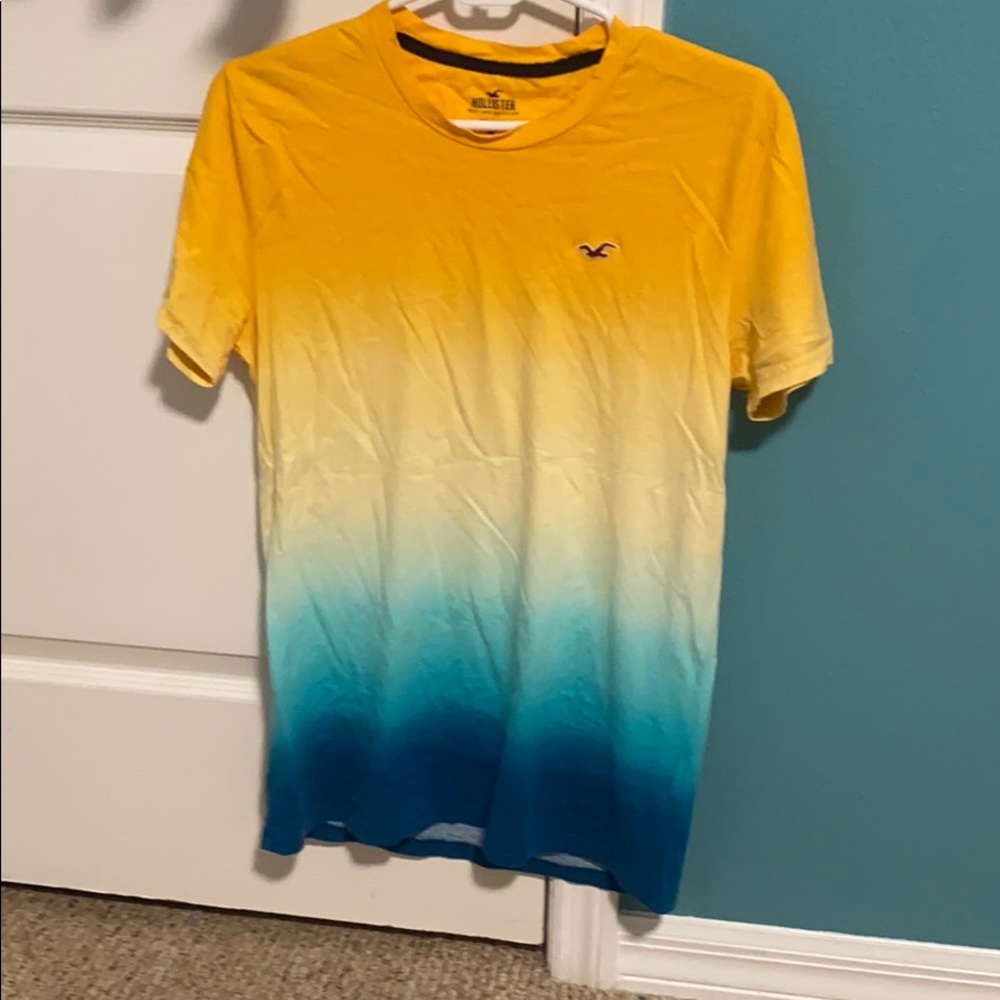 Men’s ombré Hollister shirt